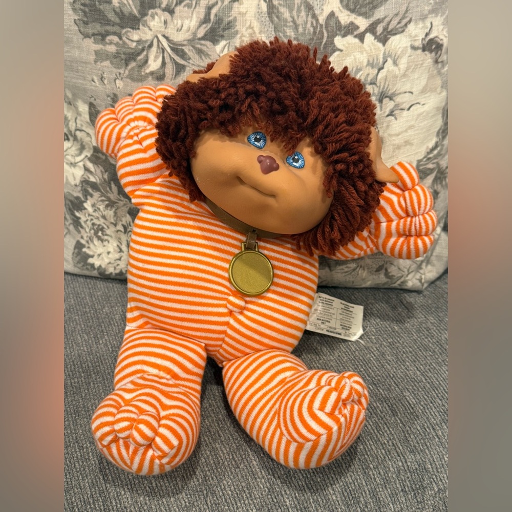 Koosas Striped Orange Plus Blue Eyes and Gold Medallion Coleco